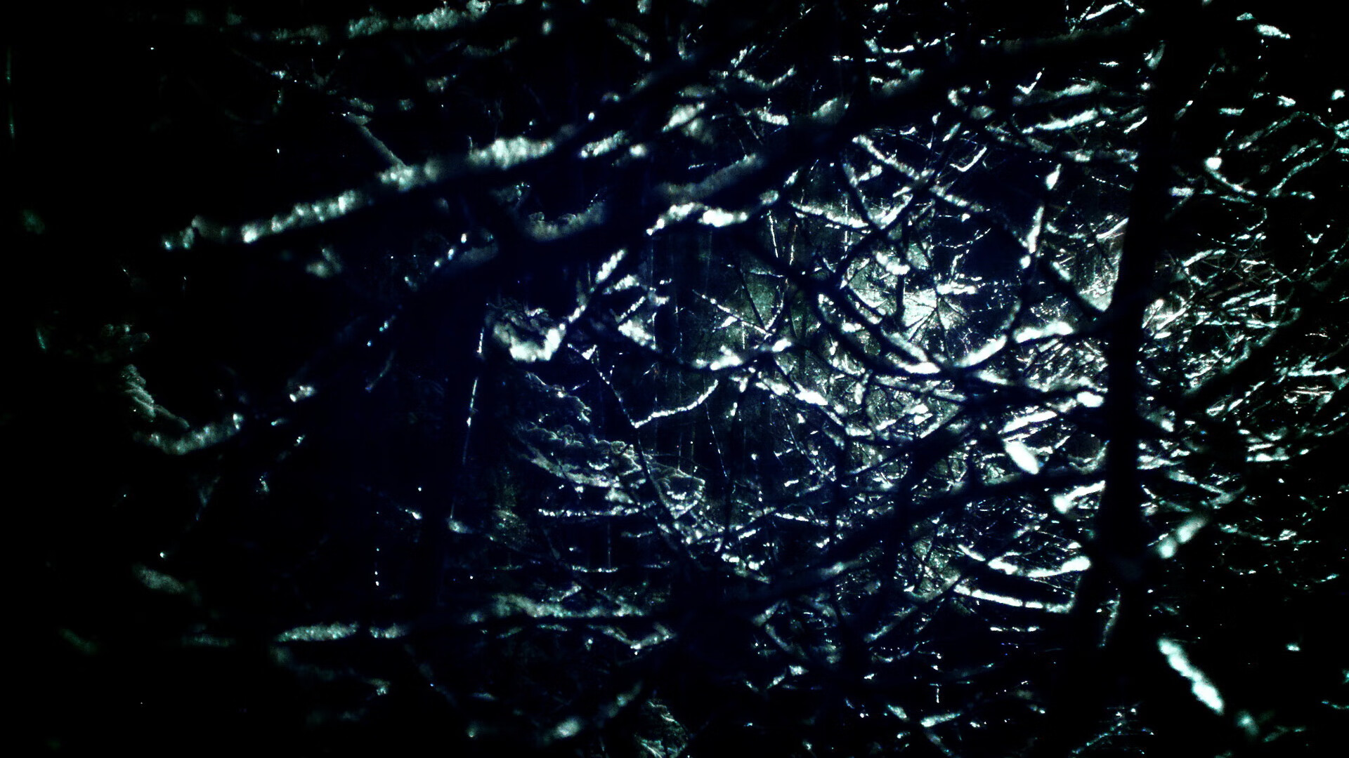 九游娱乐(jiuyou)官网-“冲撞激烈：火光四射的瞬间奇观”，火光冲天的意思