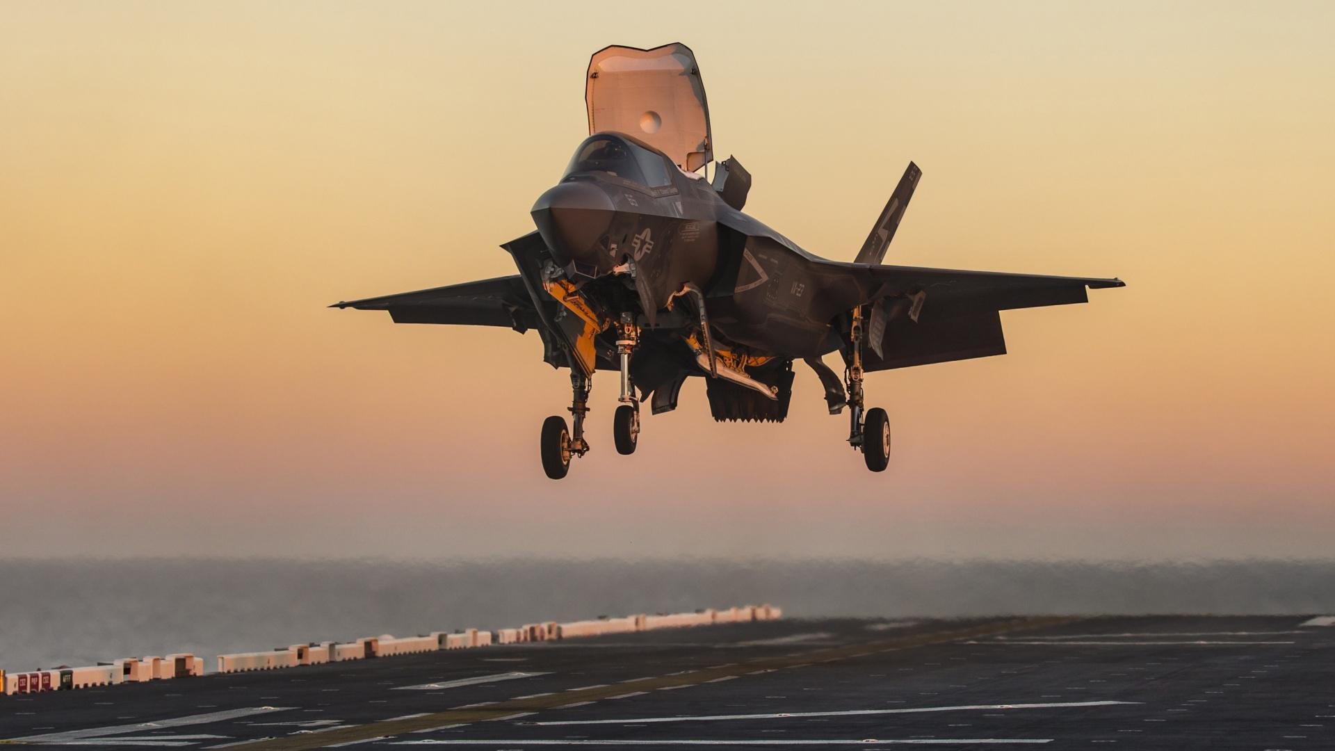 《爆款赛事盘点:年度最火爆的比赛瞬间》,最近很火的大赛